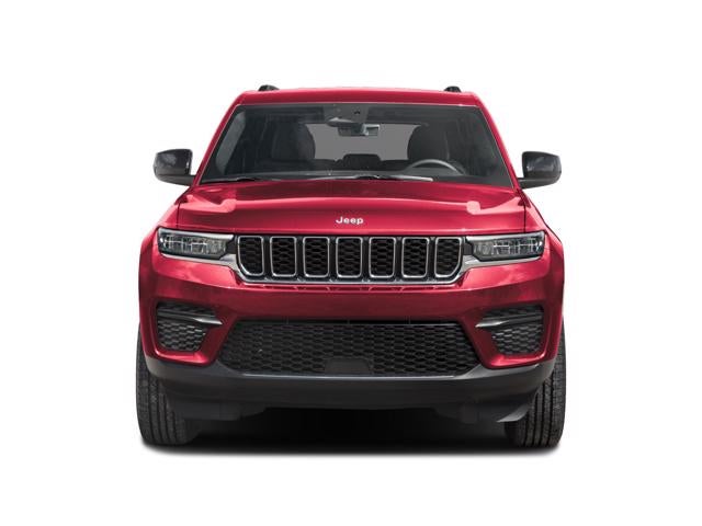 2025 Jeep Grand Cherokee front