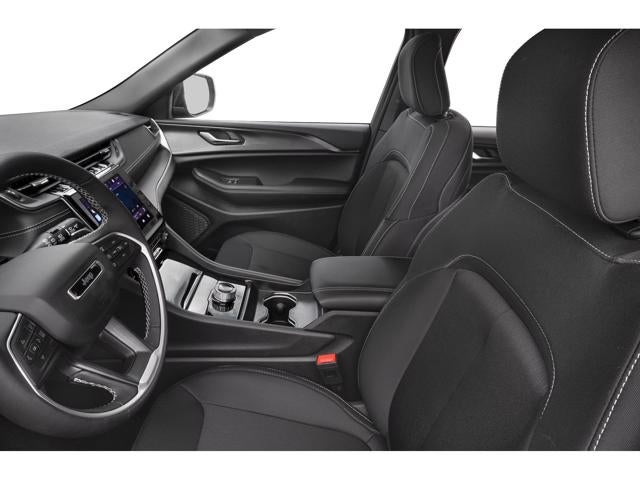 2025 Jeep Grand Cherokee front interior