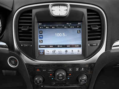 2014 Chrysler 300 4dr Sdn RWD