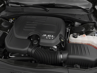 2014 Chrysler 300 4dr Sdn RWD