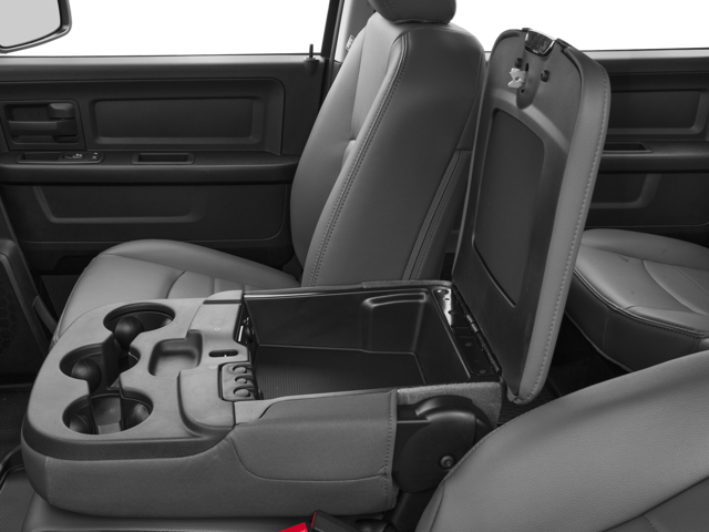 2017 RAM 1500 CREW CAB PICKUP - SHORT BED