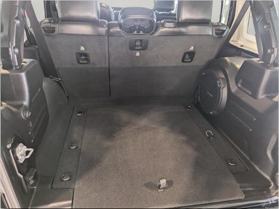 2022 Jeep Wrangler Unlimited Sahara 4x4