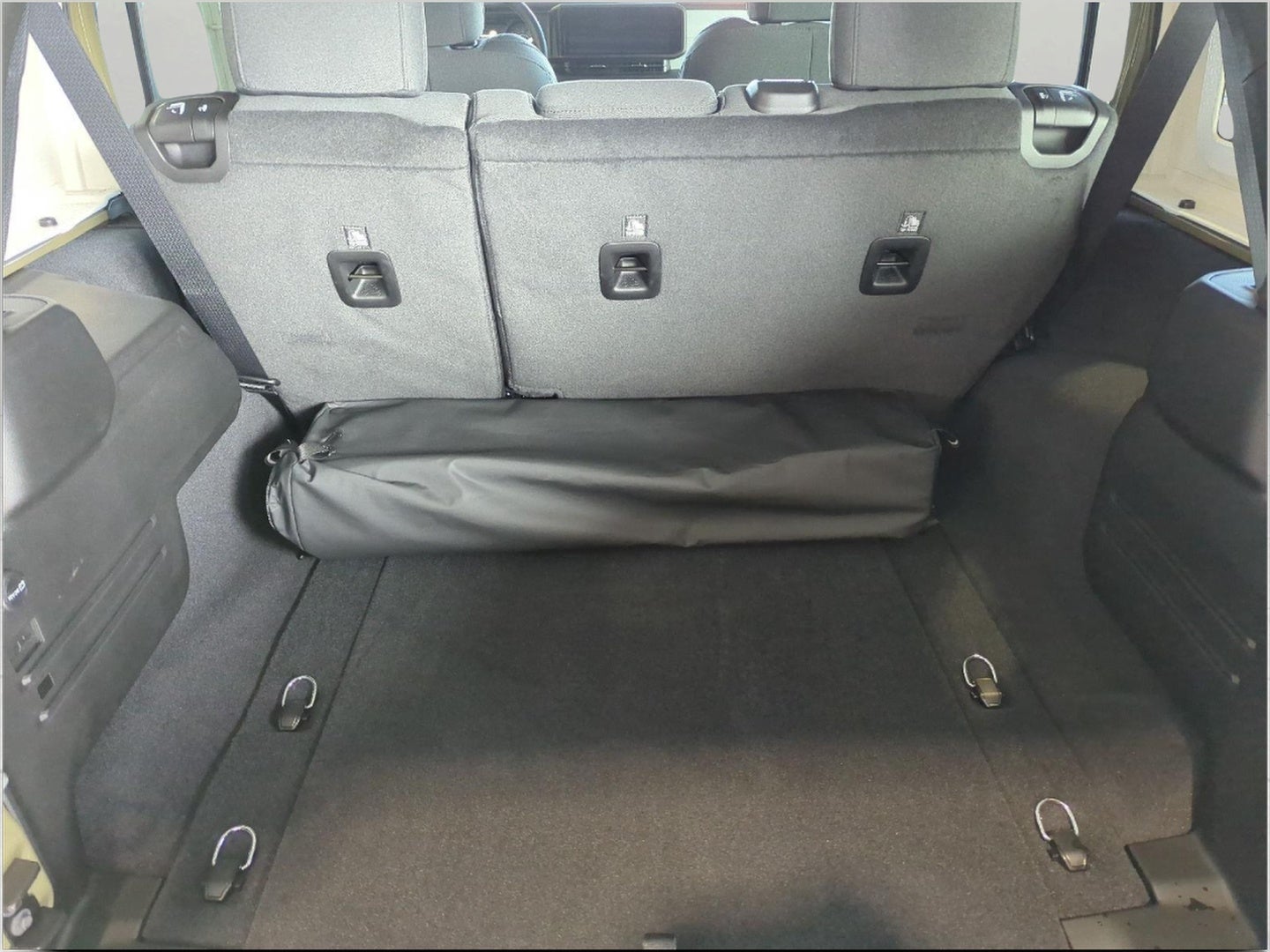 2027 Jeep Wrangler WRANGLER 4-DOOR SPORT