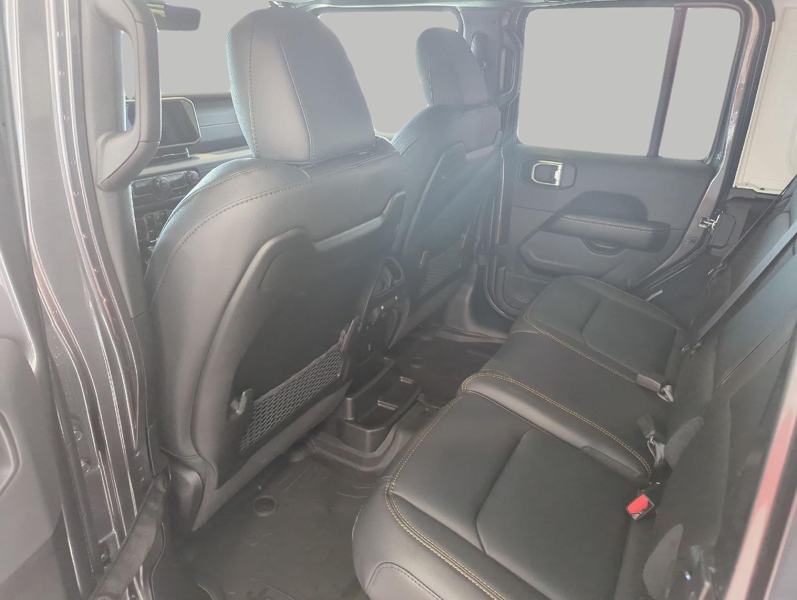 2027 Jeep Wrangler WRANGLER 4-DOOR SAHARA