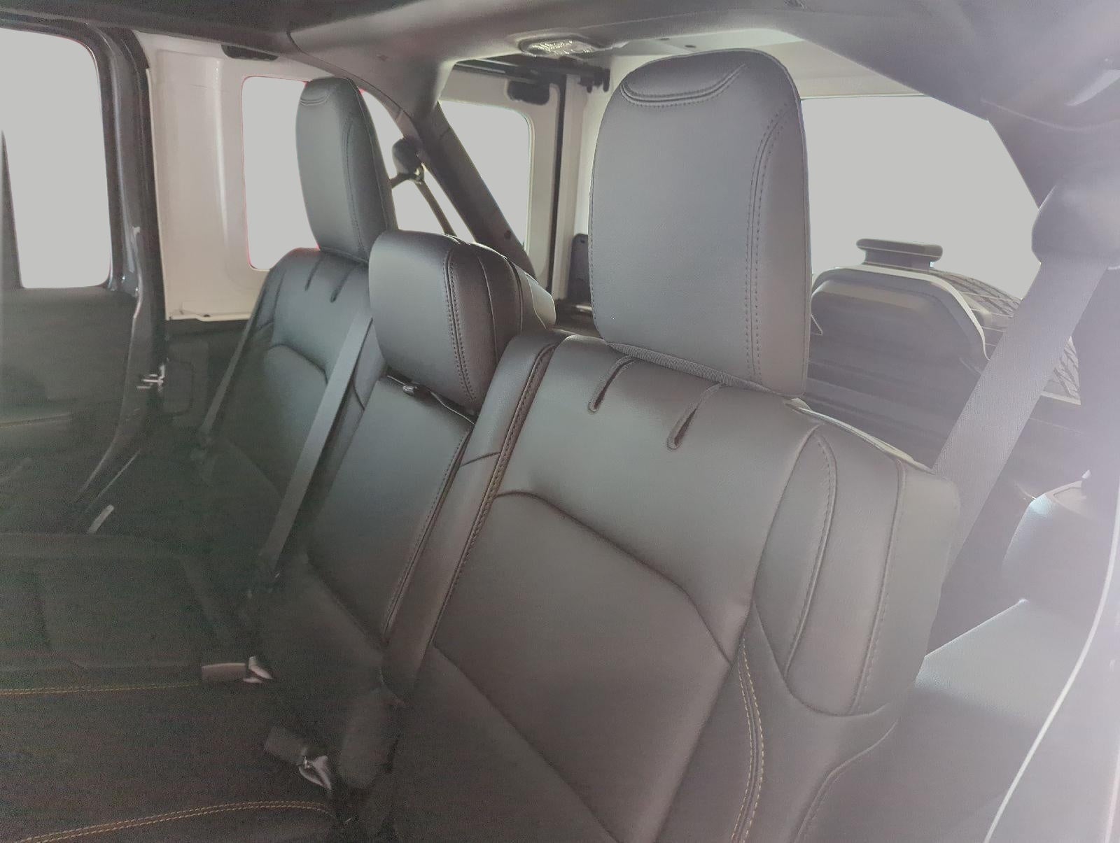 2027 Jeep Wrangler WRANGLER 4-DOOR SAHARA