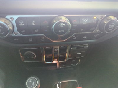 2027 Jeep Wrangler WRANGLER 4-DOOR SAHARA