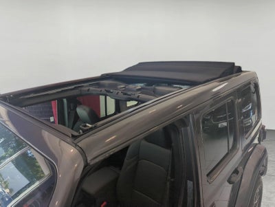 2027 Jeep Wrangler WRANGLER 4-DOOR SAHARA