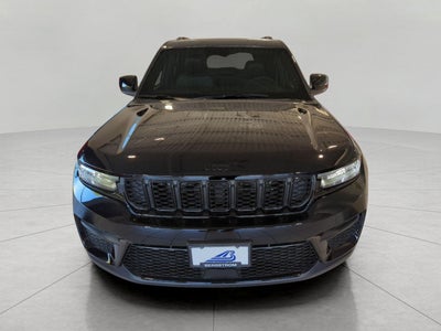 2027 Jeep Grand Cherokee GRAND CHEROKEE LAREDO X 4X4