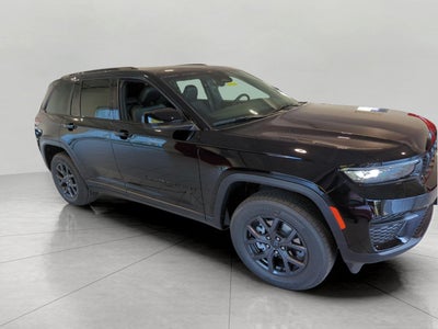 2027 Jeep Grand Cherokee GRAND CHEROKEE LAREDO X 4X4