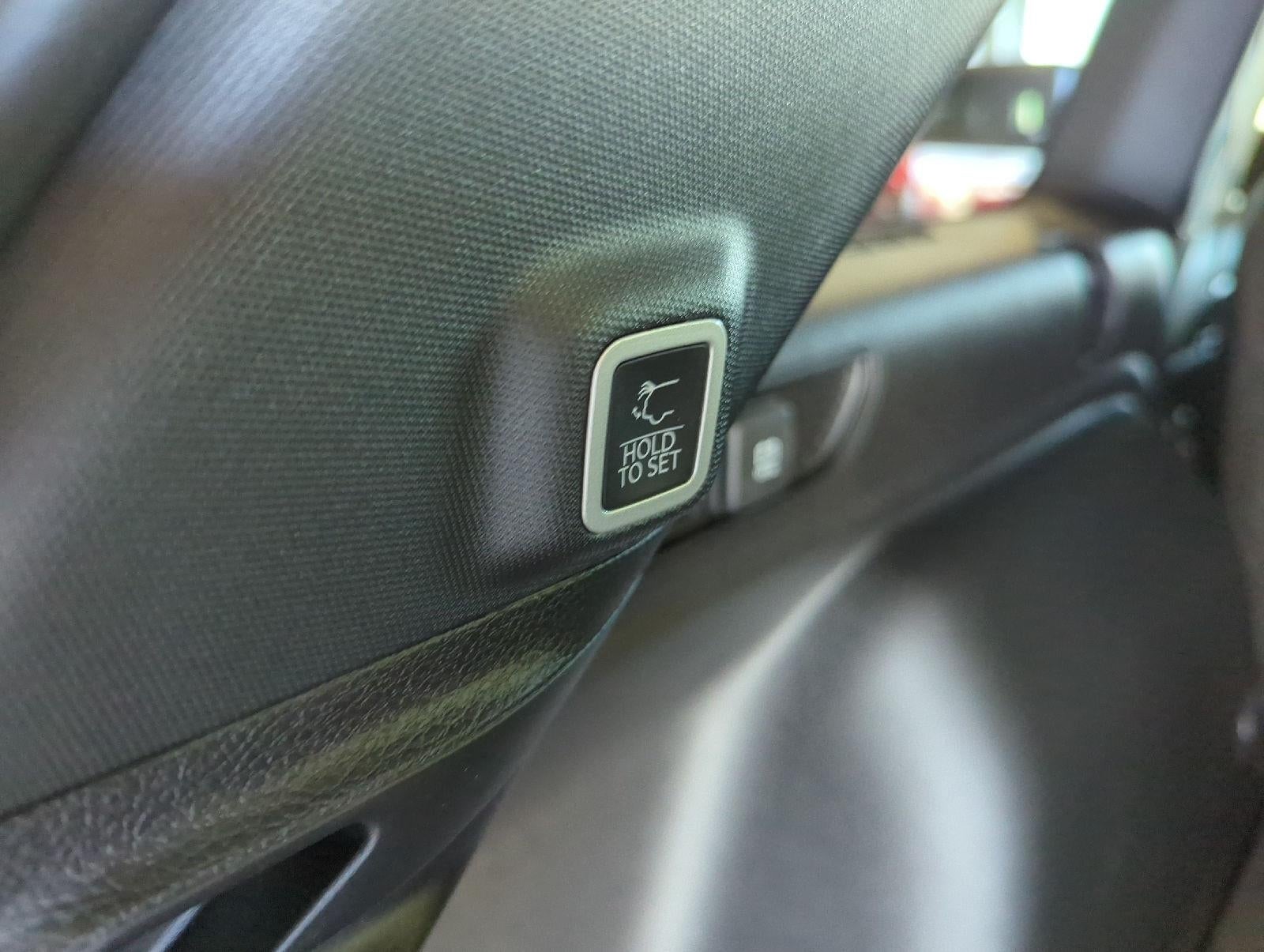2027 Jeep Grand Cherokee GRAND CHEROKEE LAREDO X 4X4