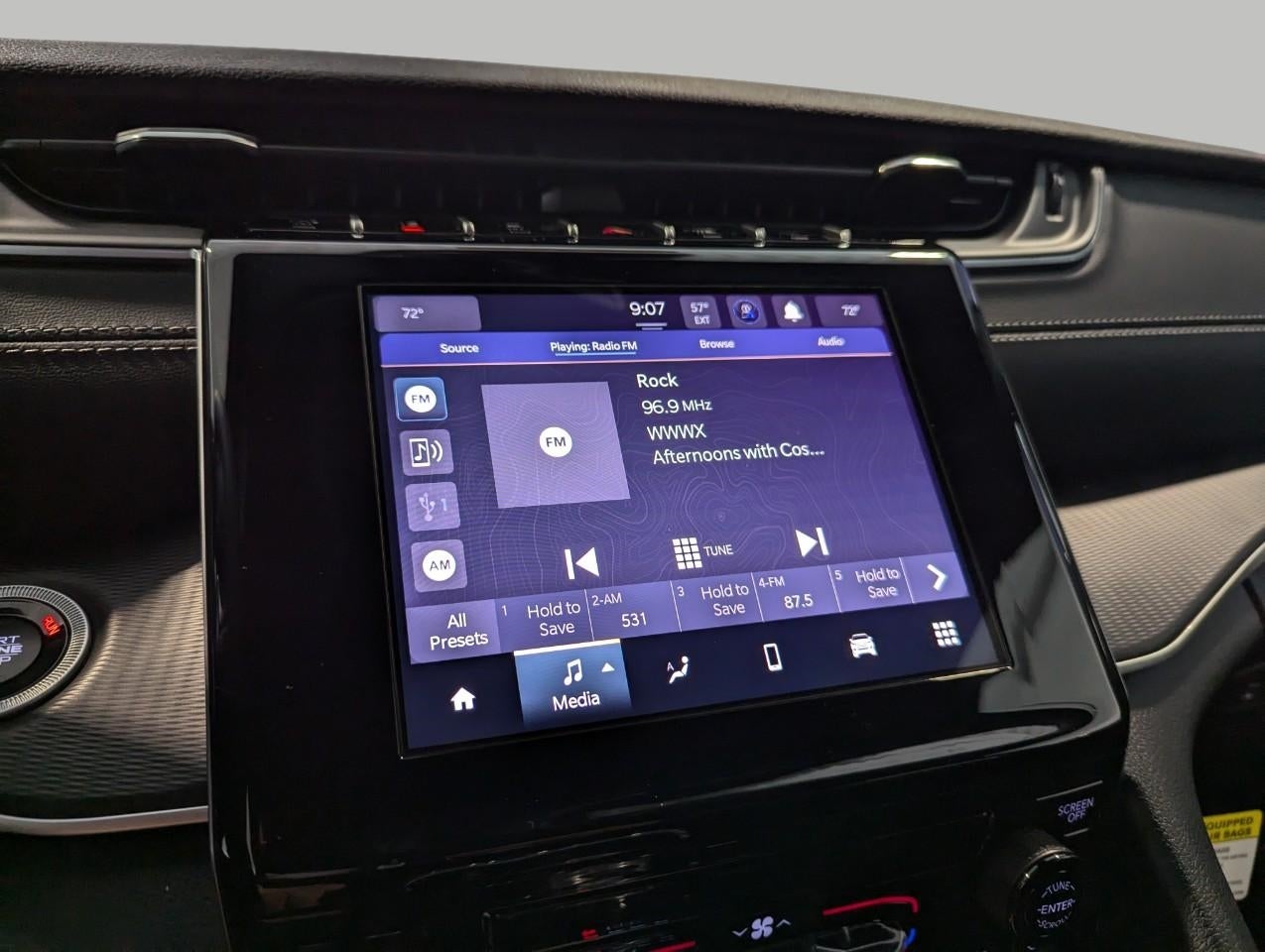 2025 Jeep Grand Cherokee GRAND CHEROKEE LAREDO X 4X4