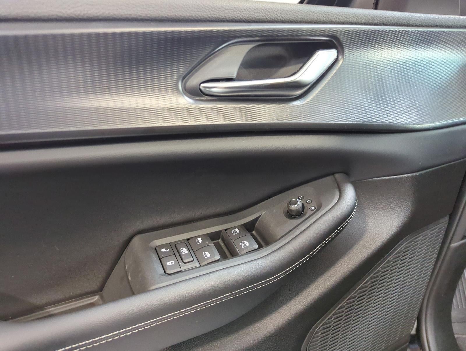 2027 Jeep Grand Cherokee GRAND CHEROKEE LAREDO X 4X4