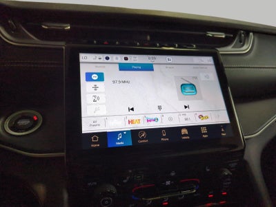2027 Jeep Grand Cherokee GRAND CHEROKEE LAREDO X 4X4
