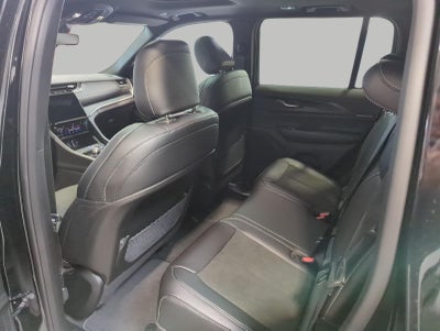 2027 Jeep Grand Cherokee GRAND CHEROKEE LAREDO X 4X4