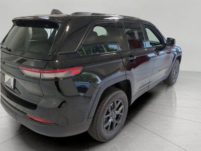 2027 Jeep Grand Cherokee GRAND CHEROKEE LAREDO X 4X4