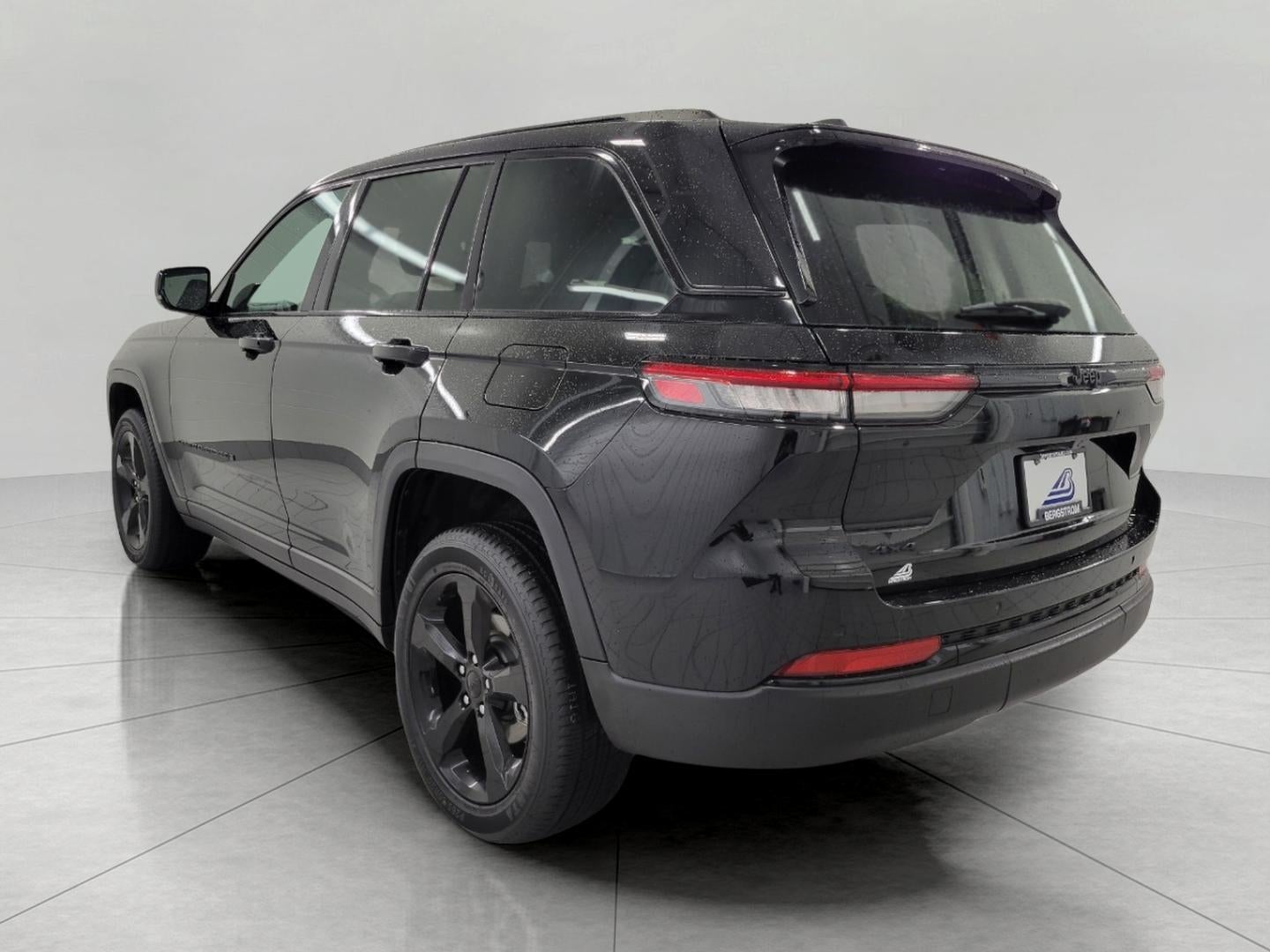 2023 Jeep Grand Cherokee Altitude 4x4