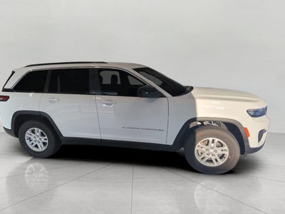 2025 Jeep Grand Cherokee Laredo 4x4