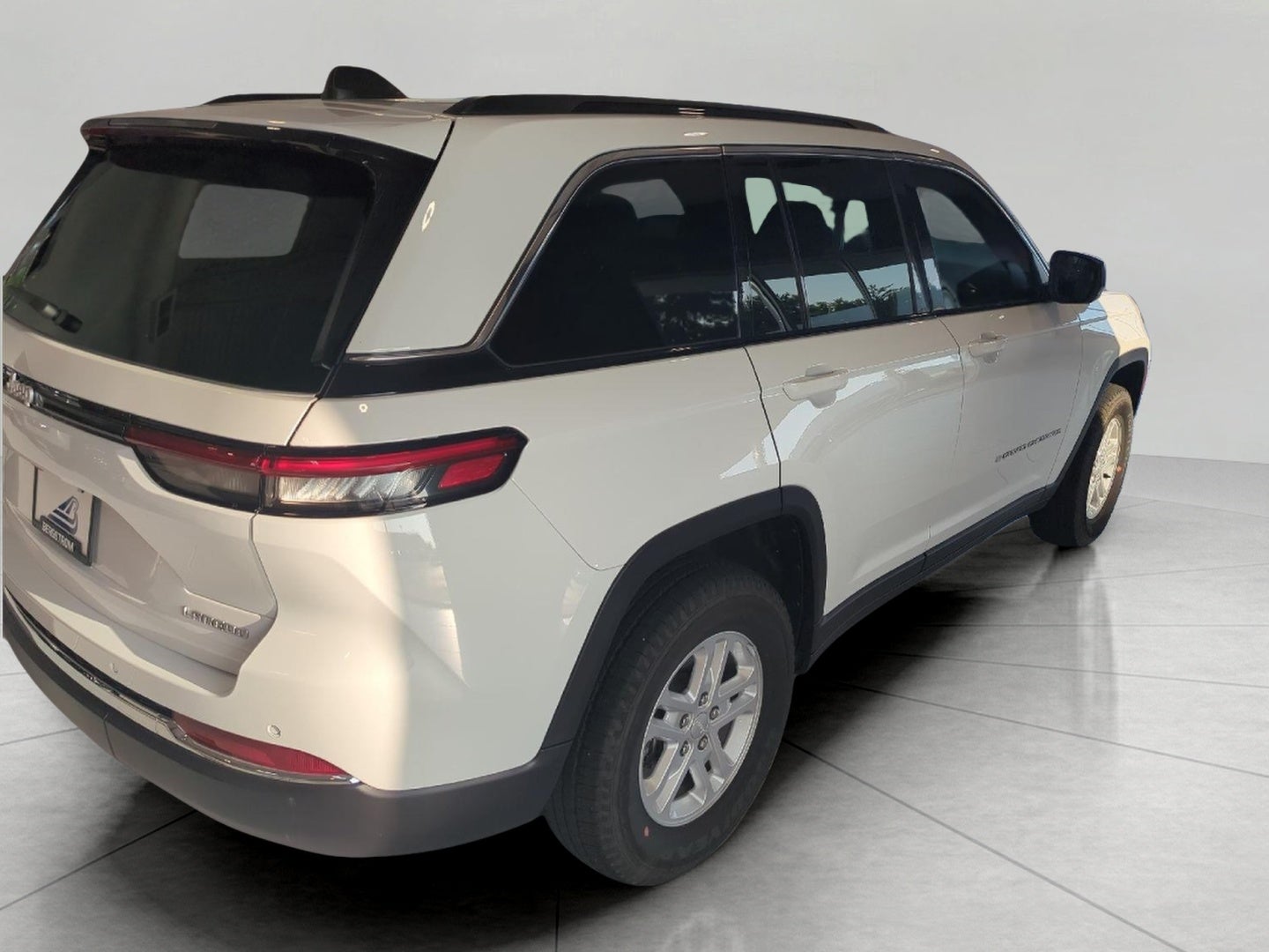 2025 Jeep Grand Cherokee Laredo 4x4