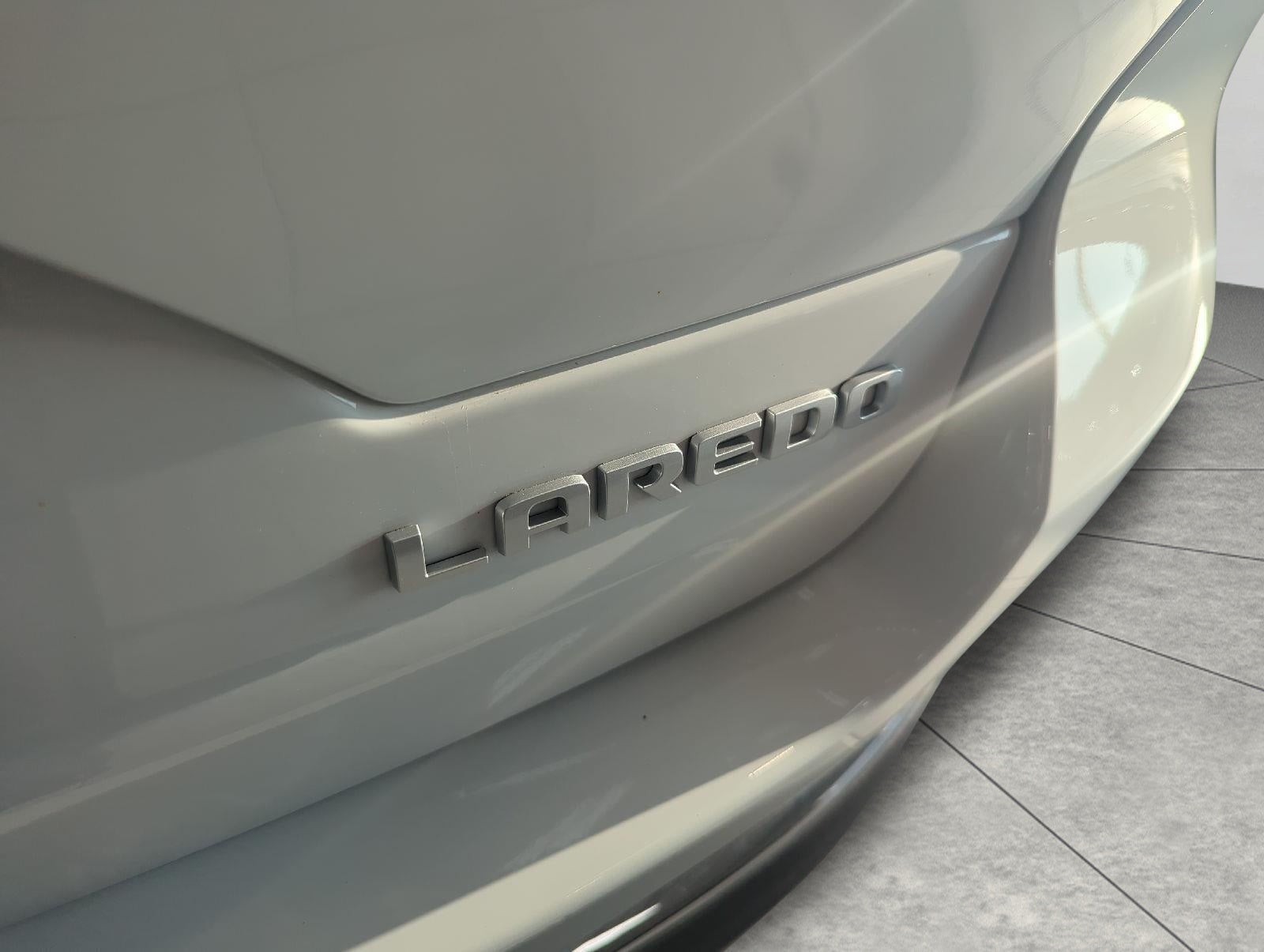 2025 Jeep Grand Cherokee Laredo 4x4