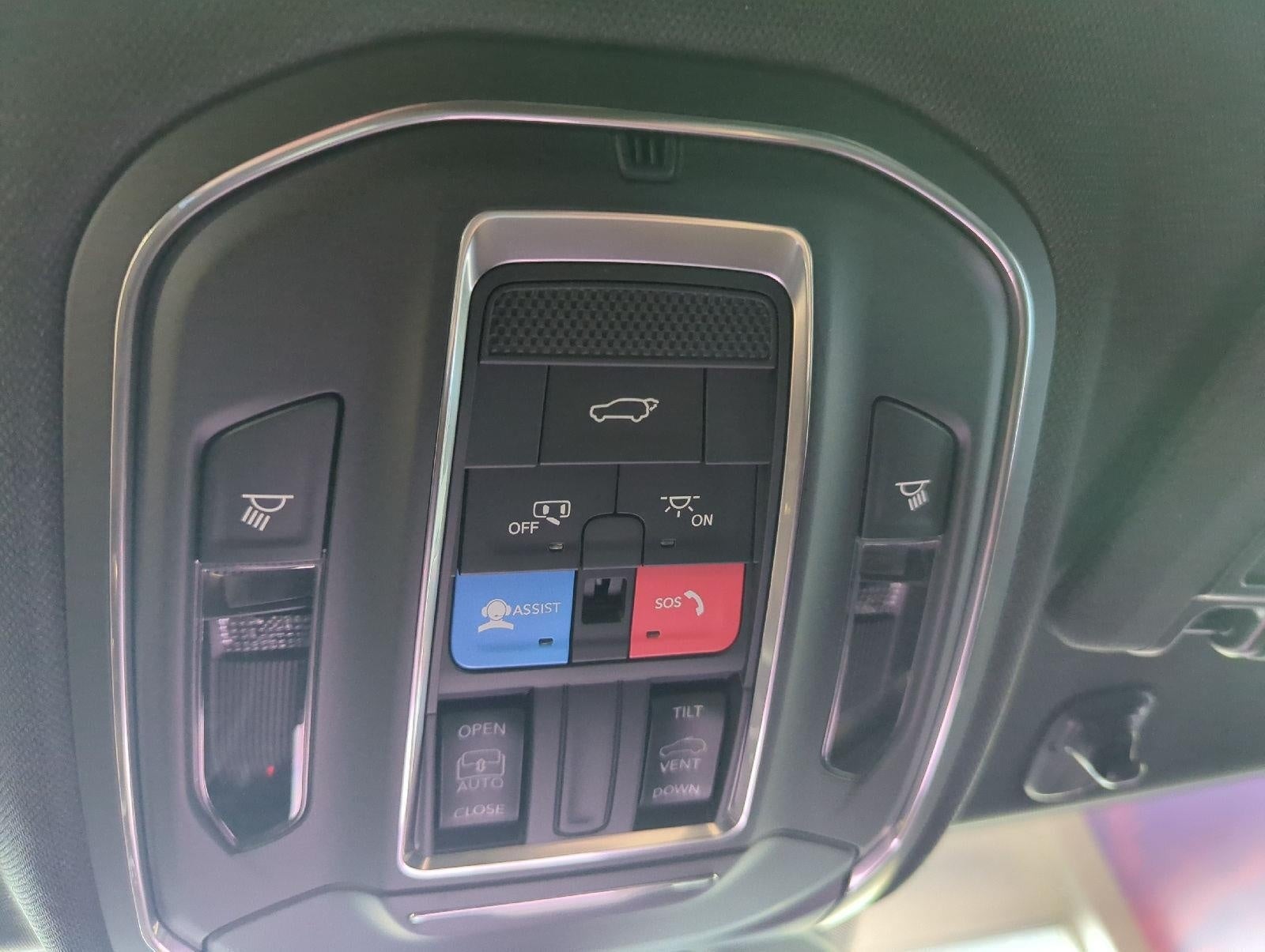 2027 Jeep Grand Cherokee GRAND CHEROKEE LAREDO X 4X4