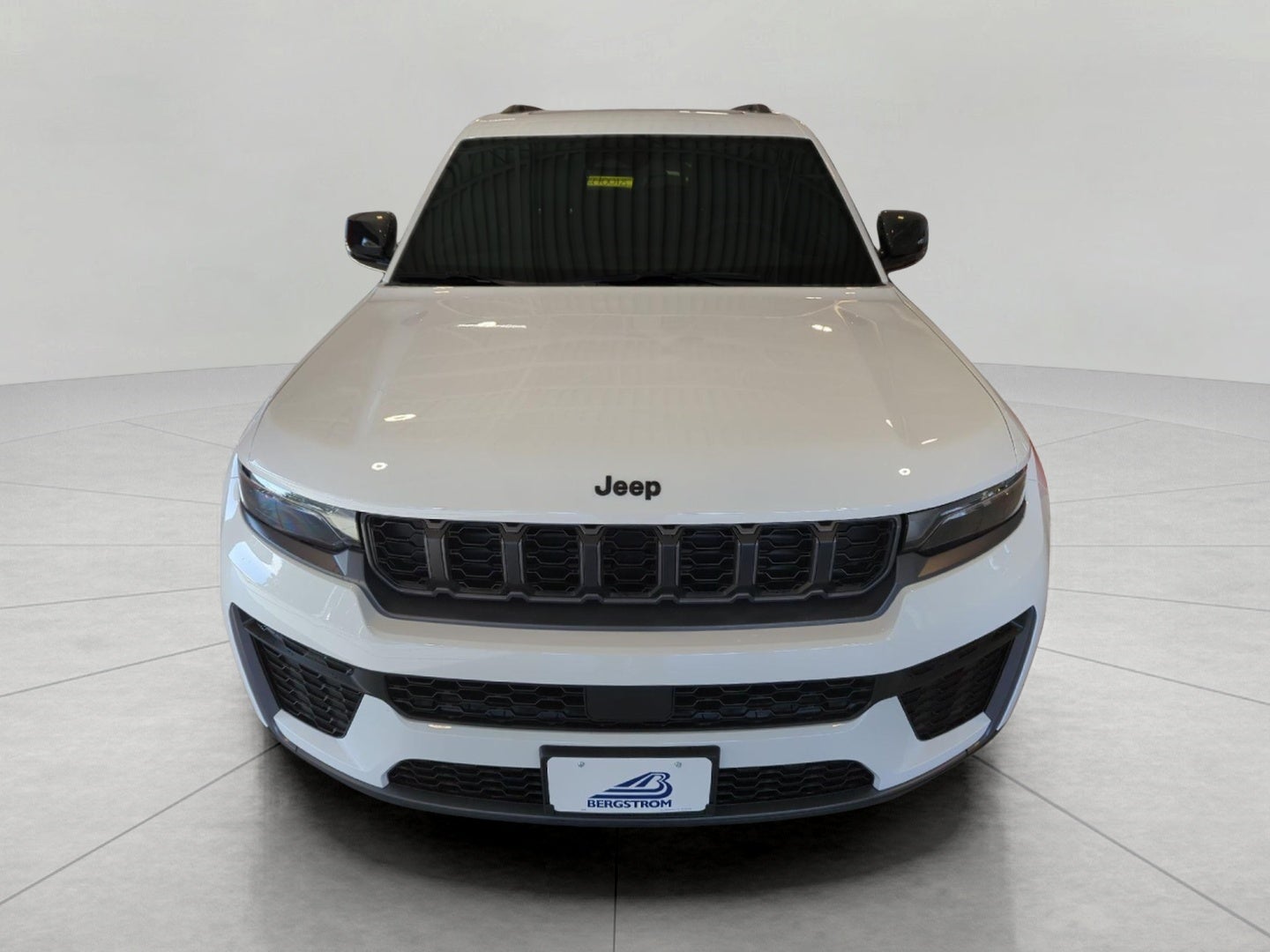 2027 Jeep Grand Cherokee GRAND CHEROKEE LAREDO ALTITUDE 4X4
