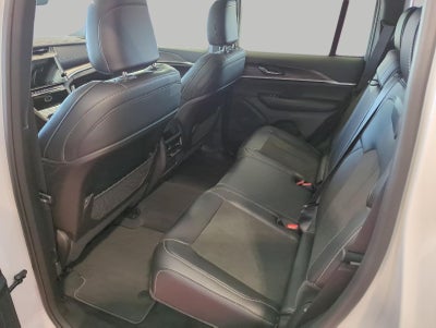 2027 Jeep Grand Cherokee GRAND CHEROKEE LAREDO ALTITUDE 4X4