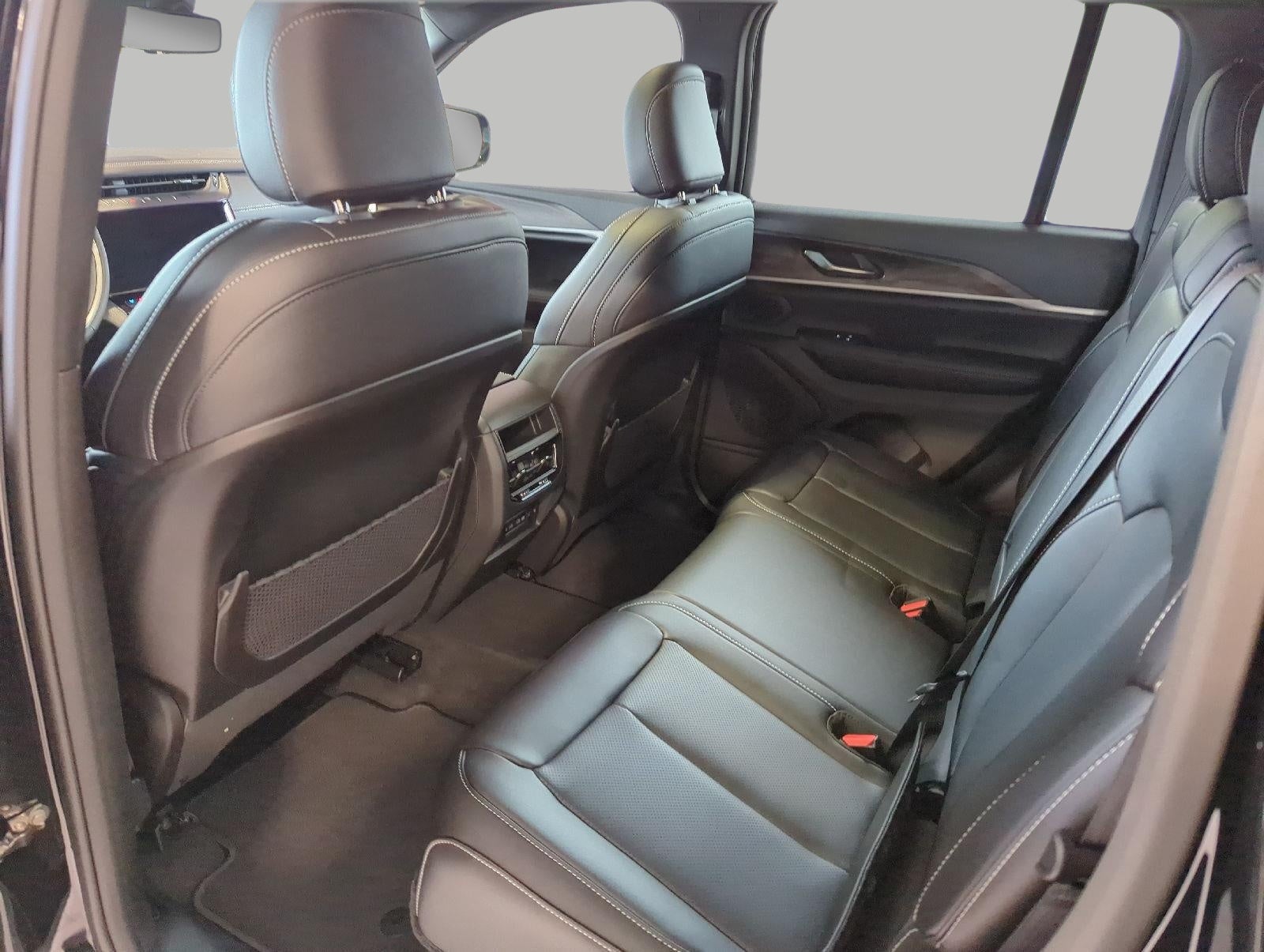 2027 Jeep Grand Cherokee GRAND CHEROKEE LIMITED 4X4