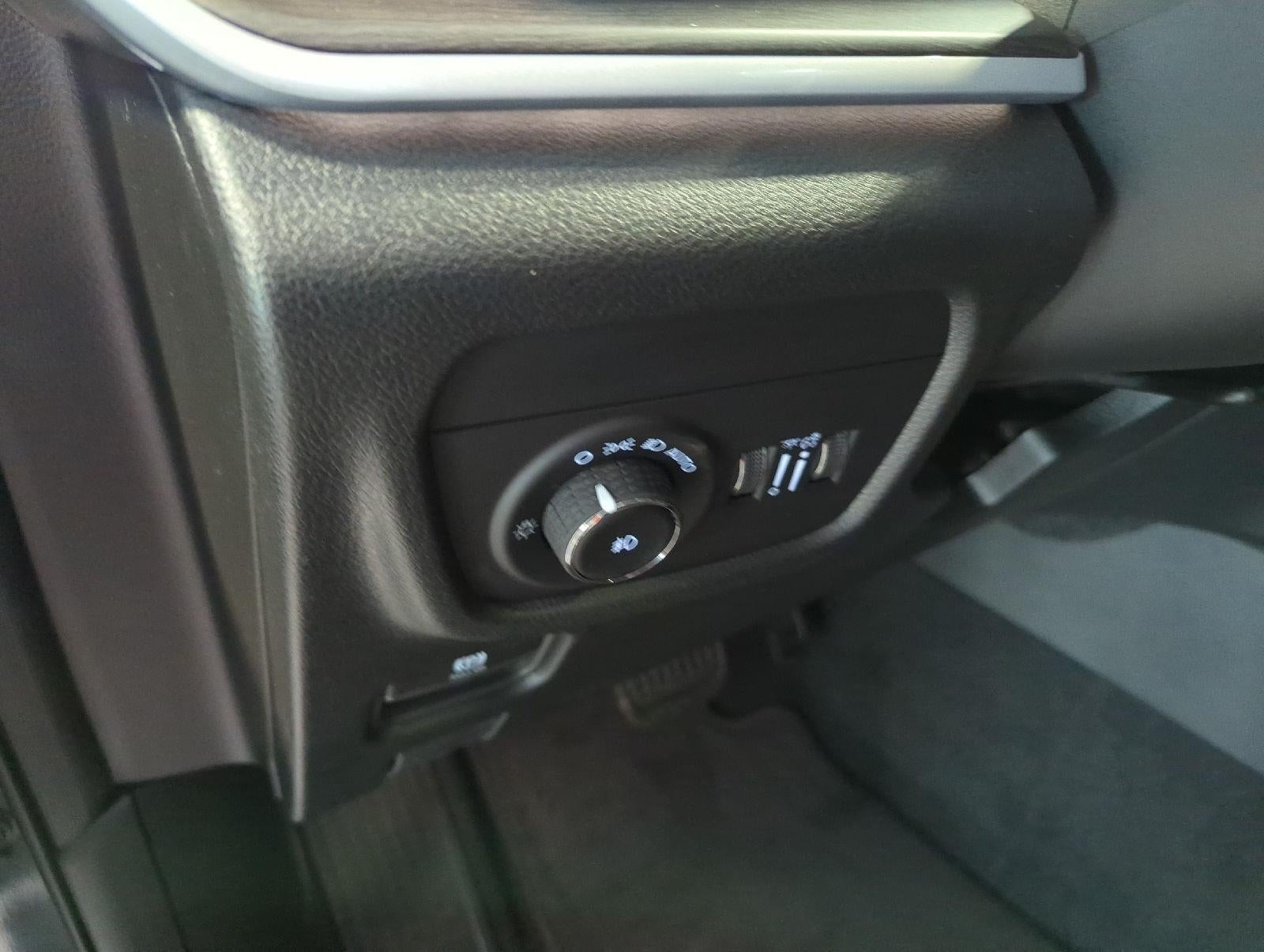 2027 Jeep Grand Cherokee GRAND CHEROKEE LIMITED 4X4