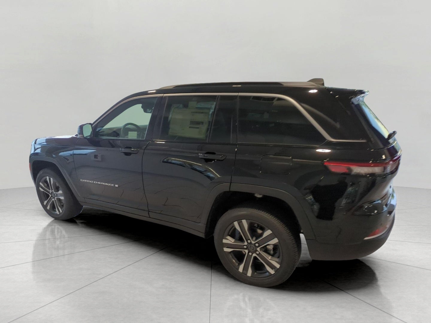 2027 Jeep Grand Cherokee GRAND CHEROKEE LIMITED 4X4