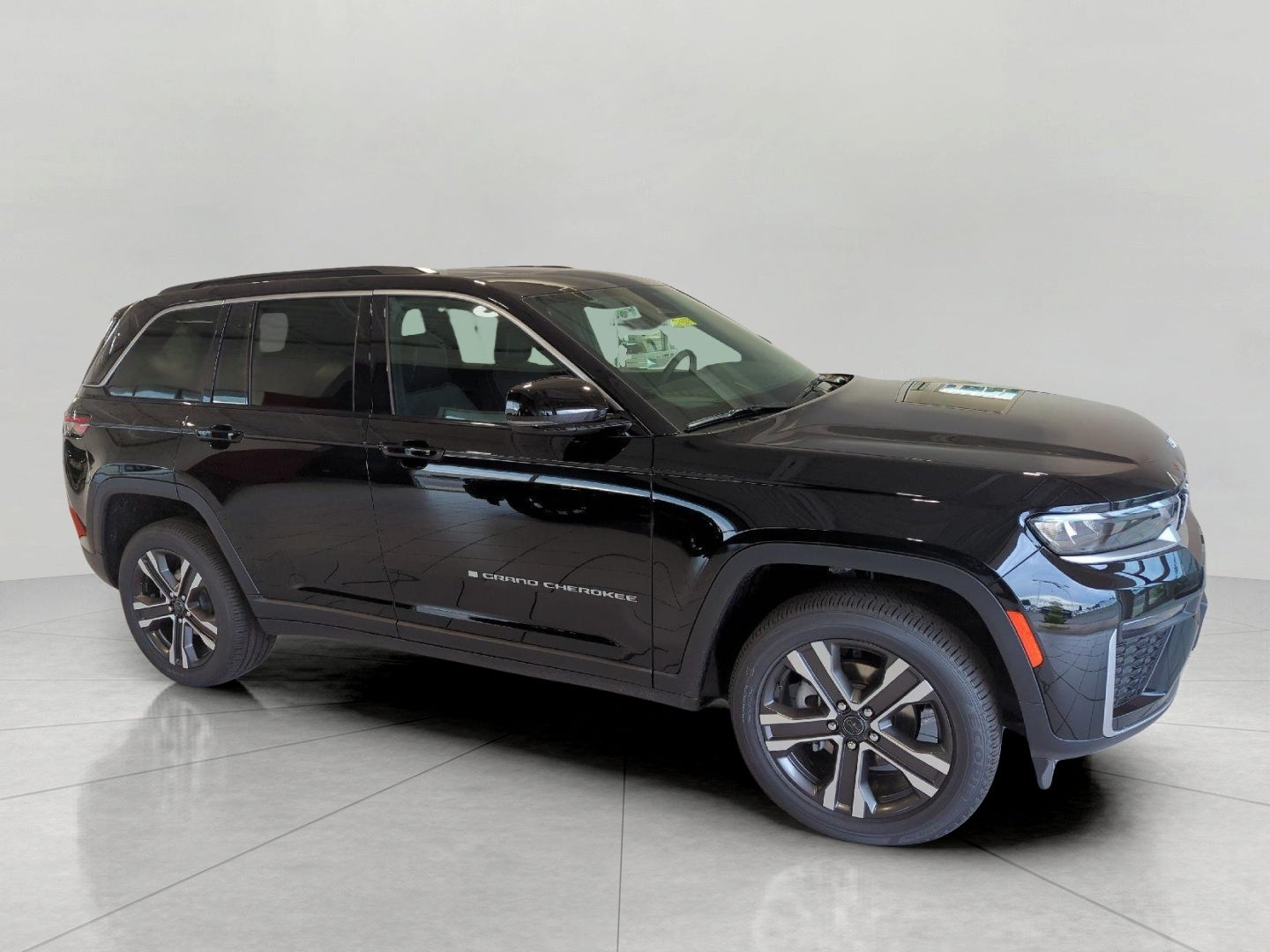 2027 Jeep Grand Cherokee GRAND CHEROKEE LIMITED 4X4