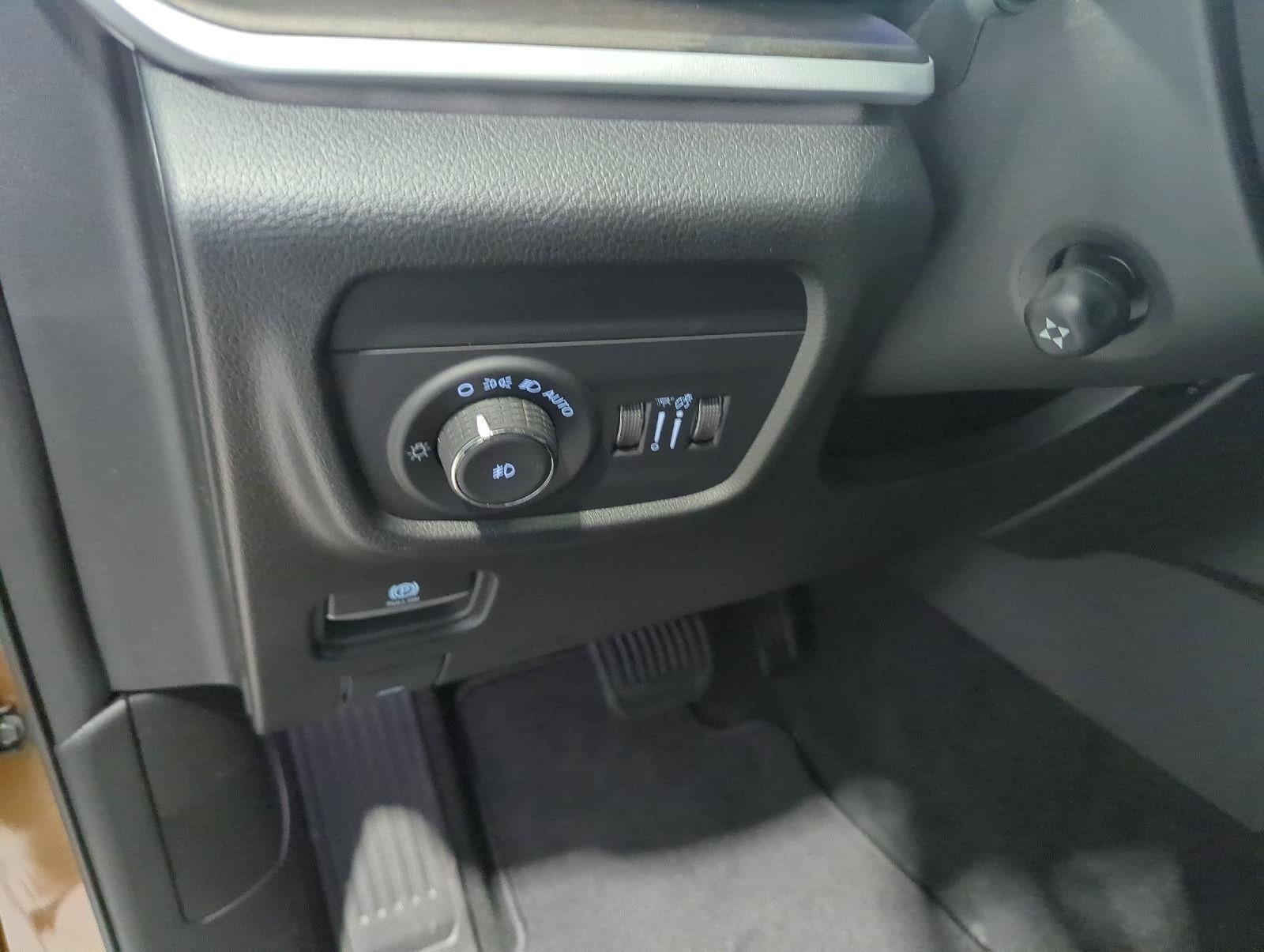 2027 Jeep Grand Cherokee GRAND CHEROKEE LIMITED 4X4