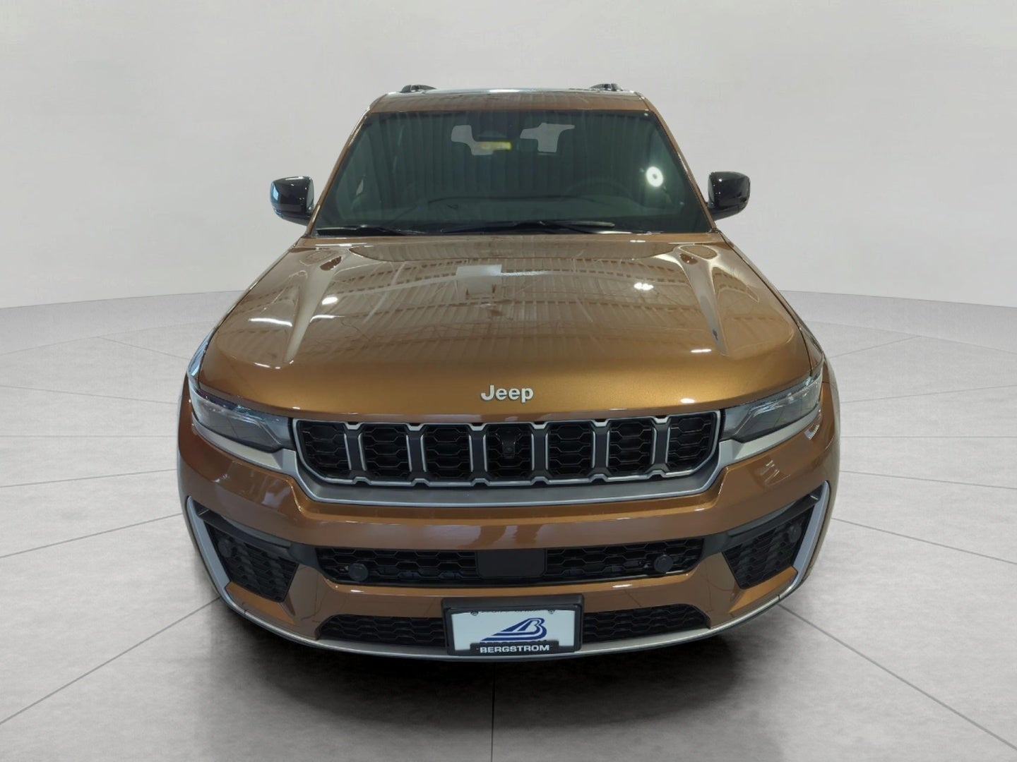 2027 Jeep Grand Cherokee GRAND CHEROKEE LIMITED 4X4