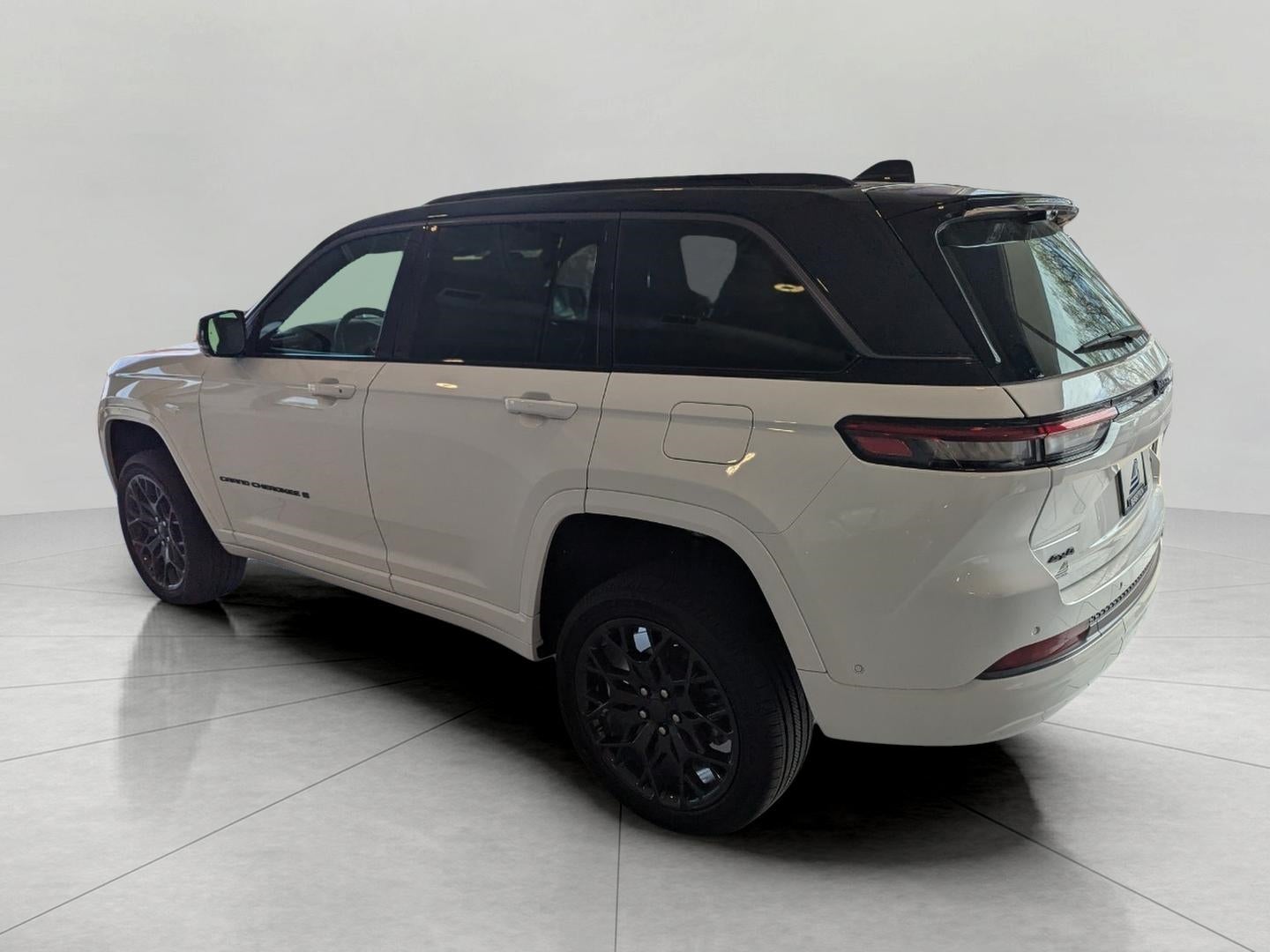 2026 Jeep Grand Cherokee GRAND CHEROKEE SUMMIT 4X4