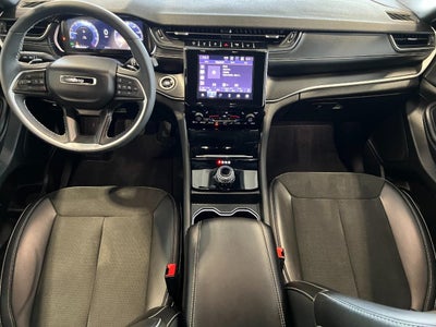 2025 Jeep Grand Cherokee L Altitude 4x4