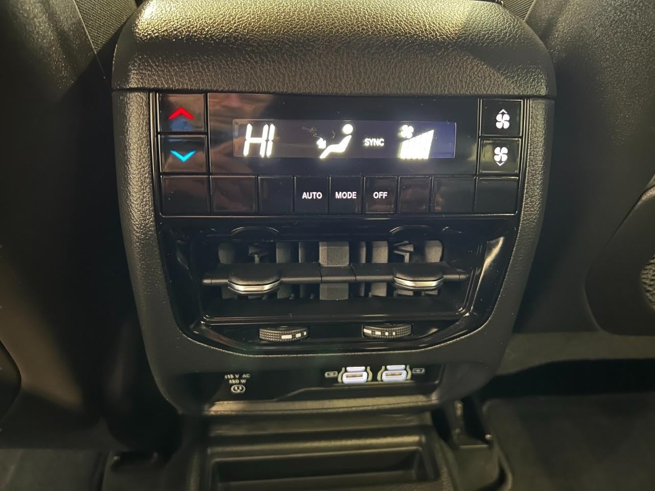 2025 Jeep Grand Cherokee L Altitude 4x4