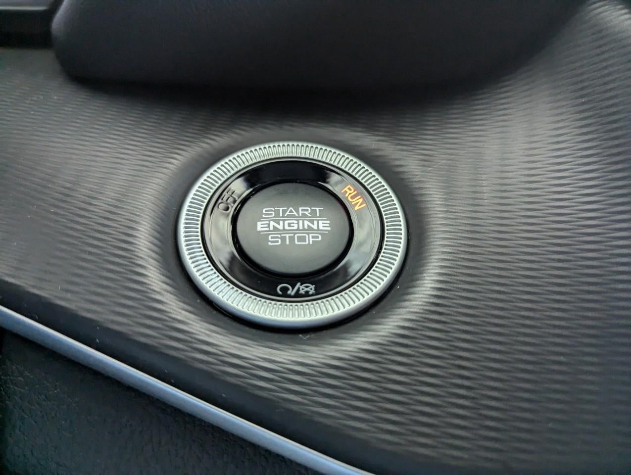 2025 Jeep Grand Cherokee GRAND CHEROKEE L LAREDO 4X4