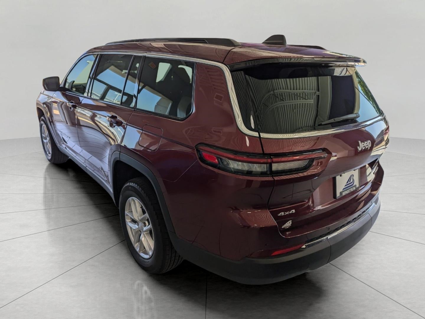 2025 Jeep Grand Cherokee GRAND CHEROKEE L LAREDO 4X4