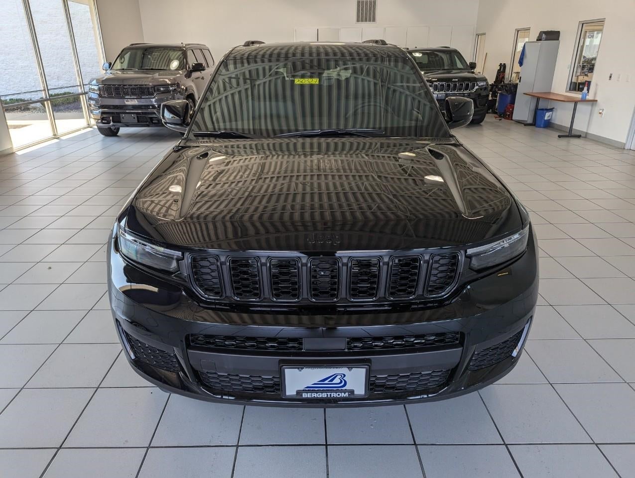 2025 Jeep Grand Cherokee GRAND CHEROKEE L ALTITUDE X 4X4