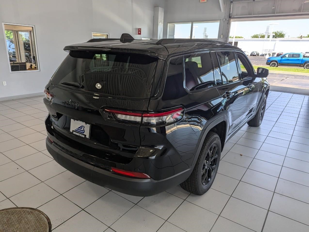 2025 Jeep Grand Cherokee GRAND CHEROKEE L ALTITUDE X 4X4