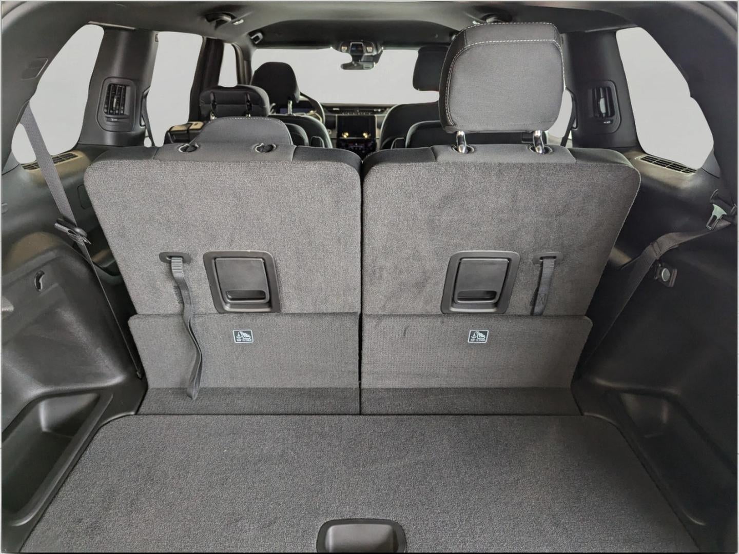 2026 Jeep Grand Cherokee GRAND CHEROKEE L LAREDO 4X4