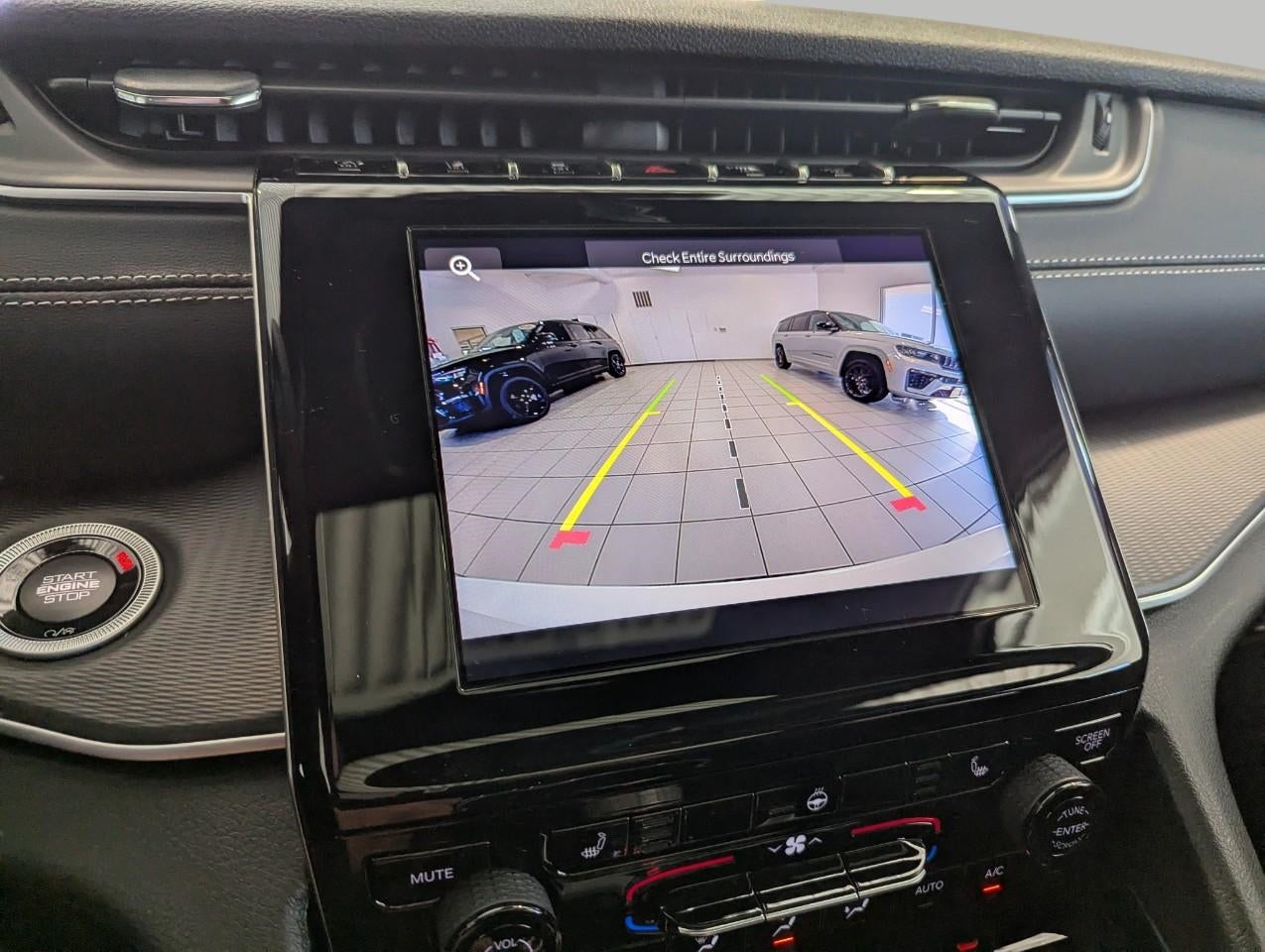 2026 Jeep Grand Cherokee GRAND CHEROKEE L LAREDO X 4X4