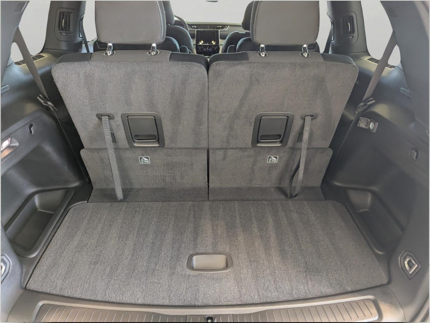 2026 Jeep Grand Cherokee GRAND CHEROKEE L LAREDO X 4X4