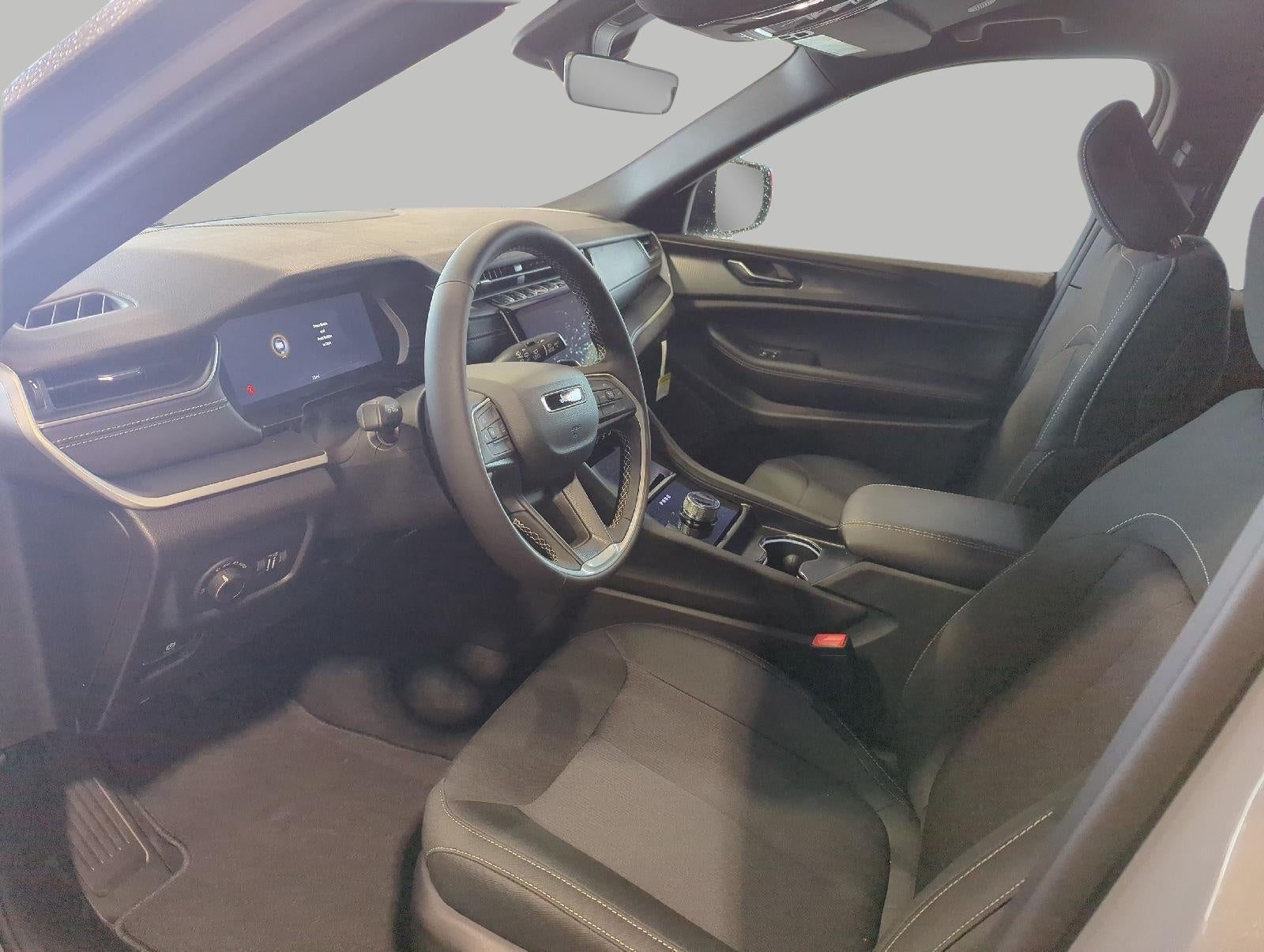2027 Jeep Grand Cherokee L GRAND CHEROKEE L LAREDO 4X4
