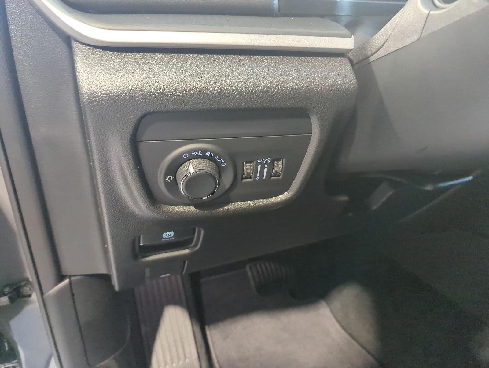 2027 Jeep Grand Cherokee L GRAND CHEROKEE L LAREDO 4X4