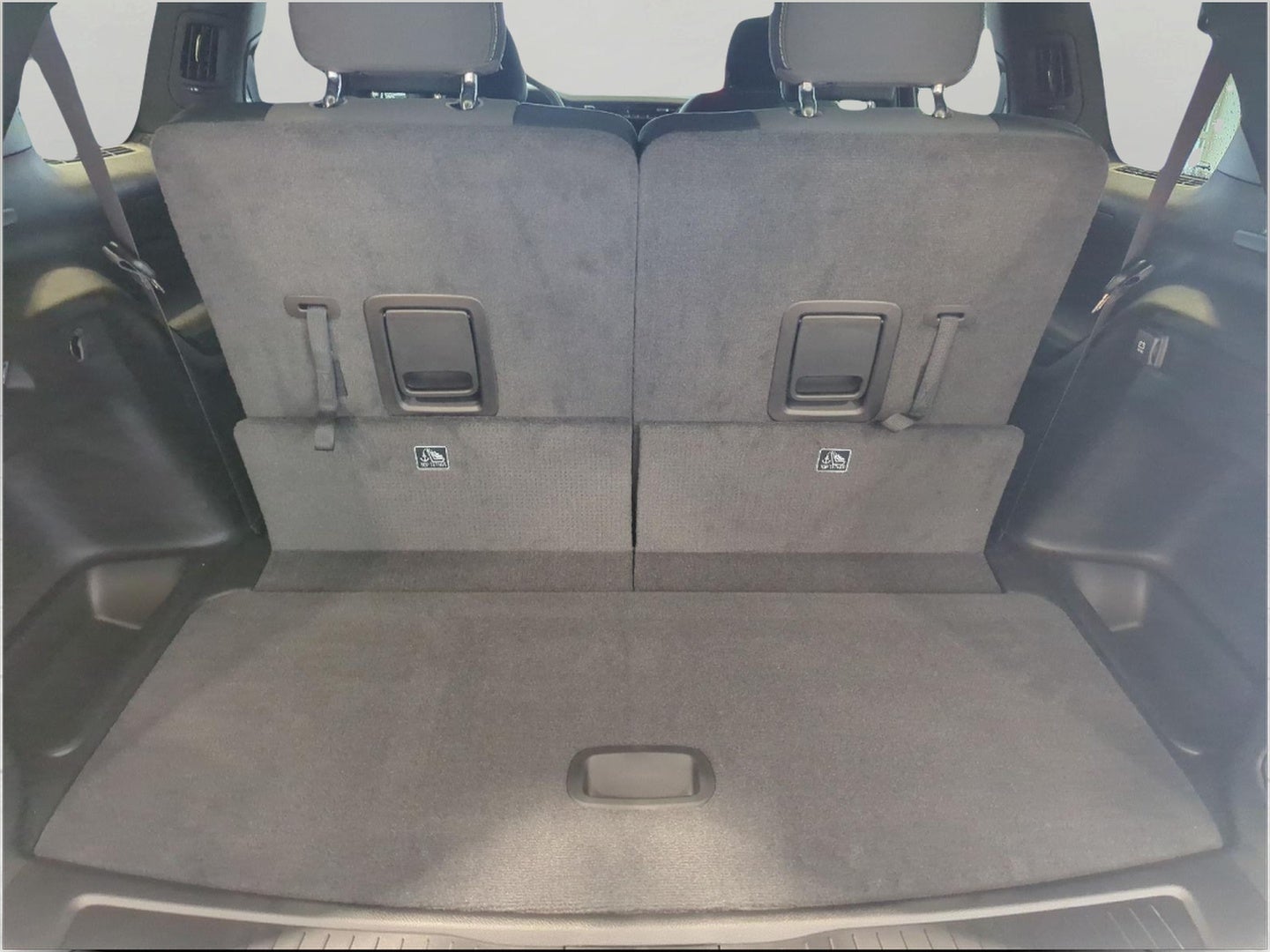 2027 Jeep Grand Cherokee L GRAND CHEROKEE L LAREDO 4X4