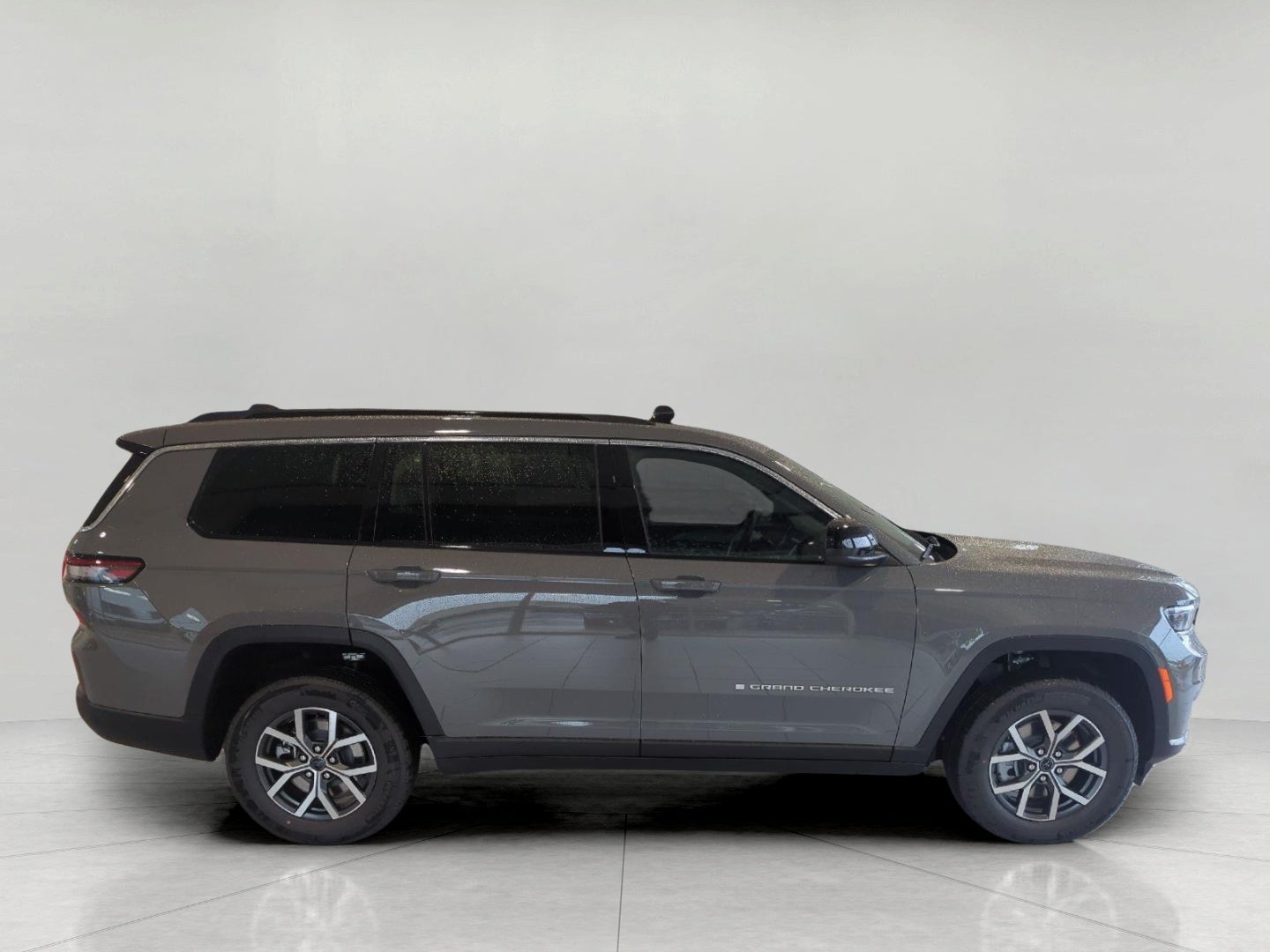 2027 Jeep Grand Cherokee L GRAND CHEROKEE L LAREDO 4X4
