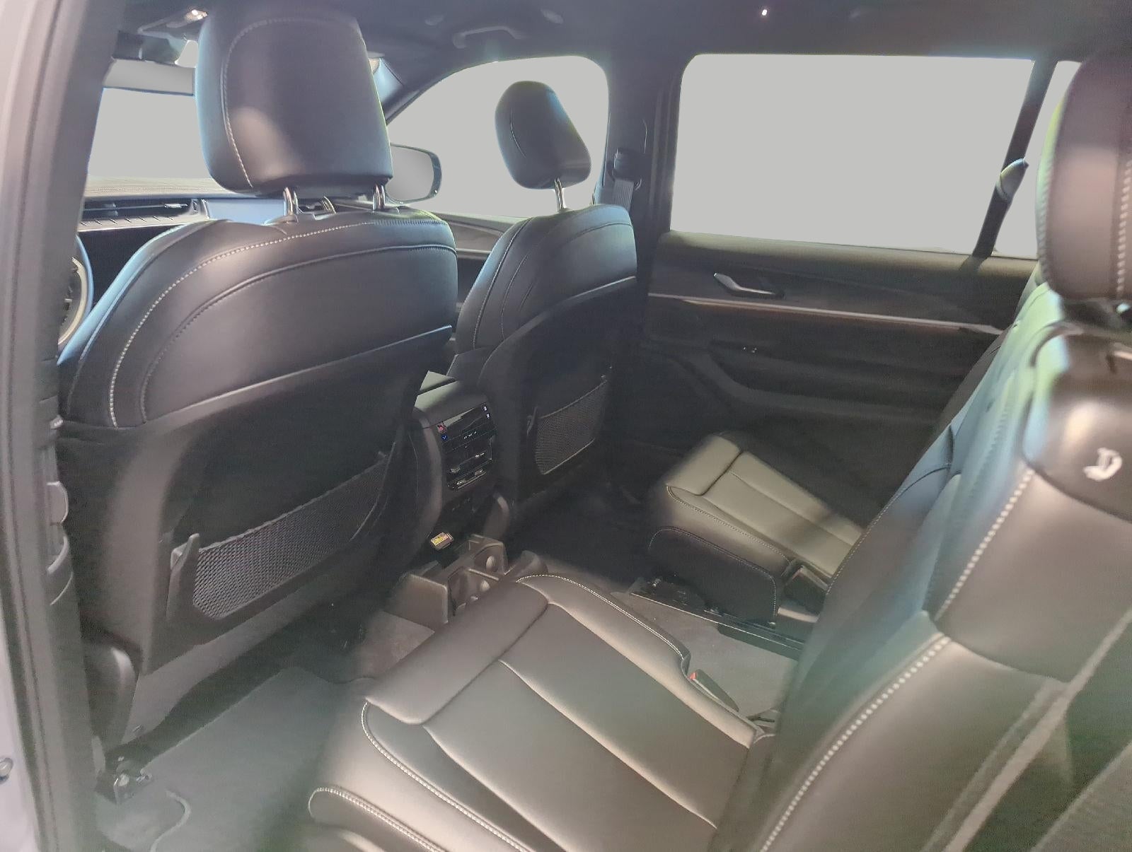 2027 Jeep Grand Cherokee L GRAND CHEROKEE L LIMITED 4X4