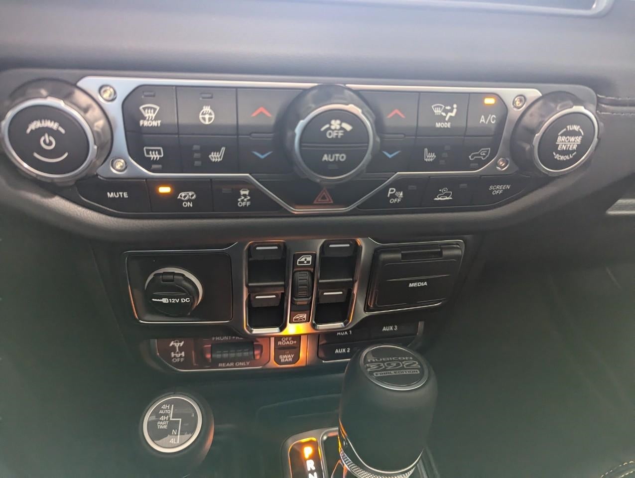 2025 Jeep Wrangler WRANGLER 4-DOOR RUBICON 392