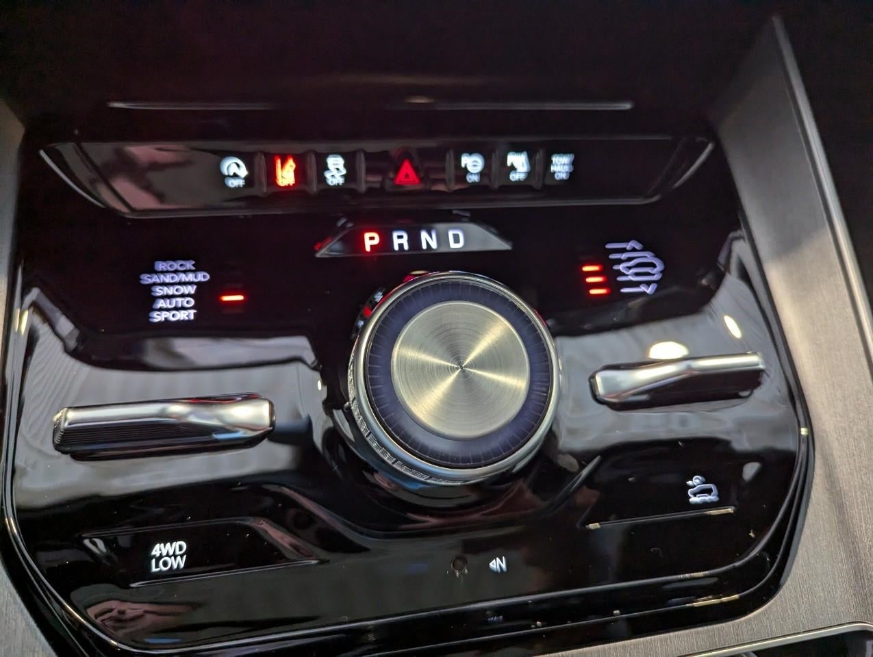 2026 Jeep Grand Wagoneer GRAND WAGONEER UPLAND 4X4