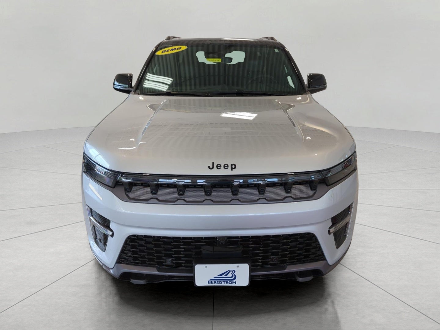 2026 Jeep Grand Wagoneer GRAND WAGONEER UPLAND 4X4